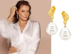 Win a pair of 18ct Yellow Gold Earrings