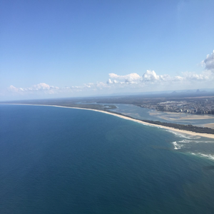 Win a 30 min hands-on flight over the stunning Sunshine Coast