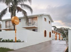 Win a 2 Night Stay at The Isla in Batemans Bay + Wine, Chocolate & More